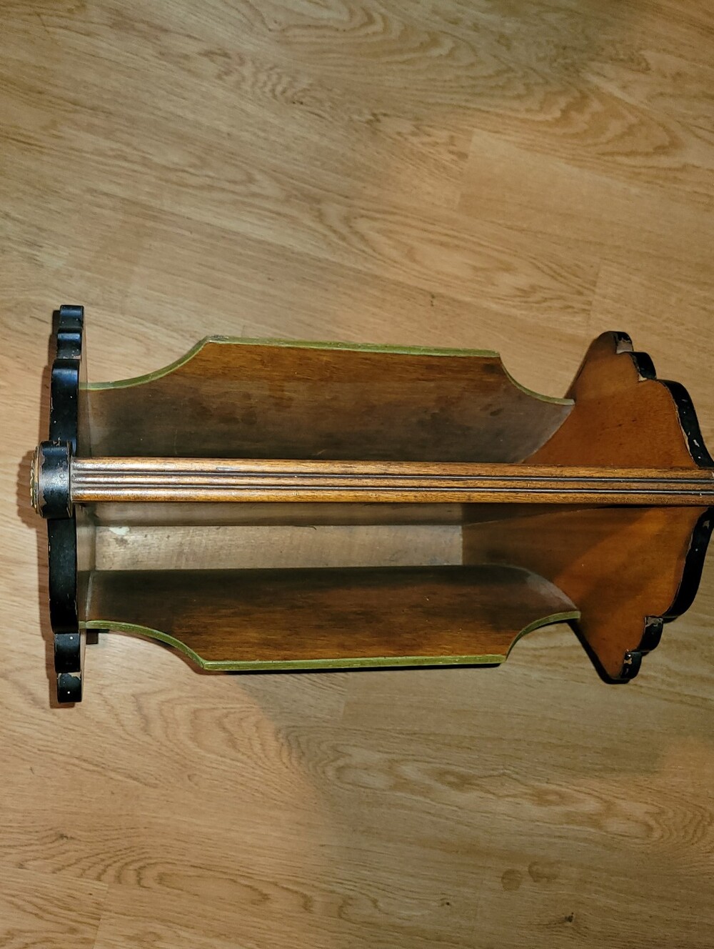 Vintage Magazine Rack - Picture 8 of 11